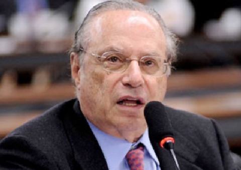 Paulo Maluf é internado com covid-19 em hospital de São Paulo