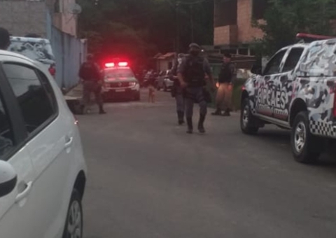 Suspeitos de sequestrarem irmãos durante entrega de sofá são presos em Manaus