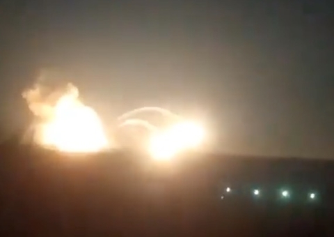 Rússia invade Ucrânia pela terra, água e ar 