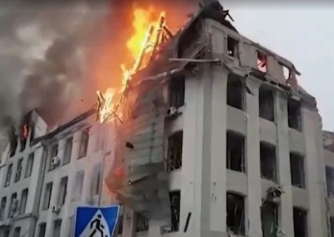 Vídeo mostra prédio da polícia em Kharkiv destruído; 25 morreram  