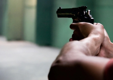 Tiroteio termina com morte de adolescente e dois baleados em Iranduba 