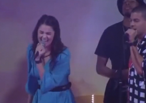 BBB22: Expressão de Lucas e Gustavo ao verem Eslôvenia cantar bomba na web