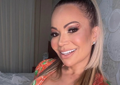 Solange Almeida revela vício em cigarro eletrônico: ‘pulmão lascado’