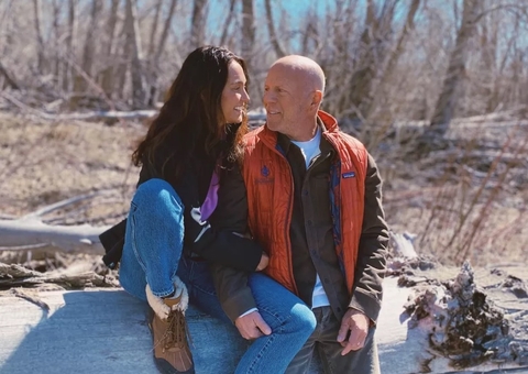 Bruce Willis aparece pela primeira vez após ser diagnosticado com afasia