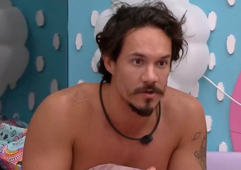 BBB22: Eliezer deixa pênis escapar e Lina nota detalhe em órgão genital 