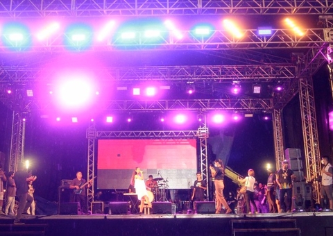 Prefeito veta artigos sobre festival gospel que seria bancado por recursos públicos