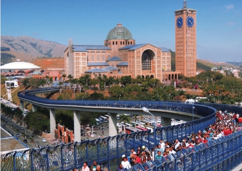 O “poder” do turismo religioso