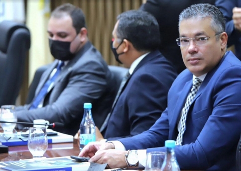 Conselheiro do TCE-AM determina ao CMAS de Itacoatiara que se adeque ao regimento interno do Conselho