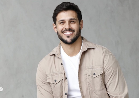 Rodrigo Mussi deixa hospital um mês após grave acidente de carro