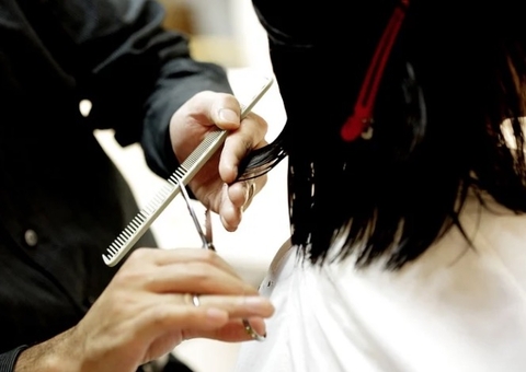 Sindicato é notificado por falta de informações em salões de beleza em Manaus