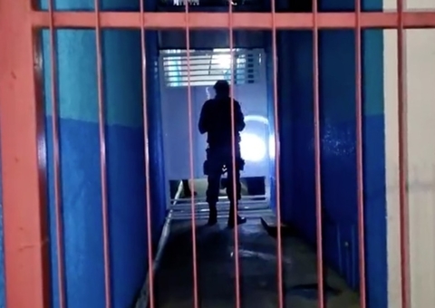 Criminosos deixam crianças trancadas e em pânico após assalto em Manaus