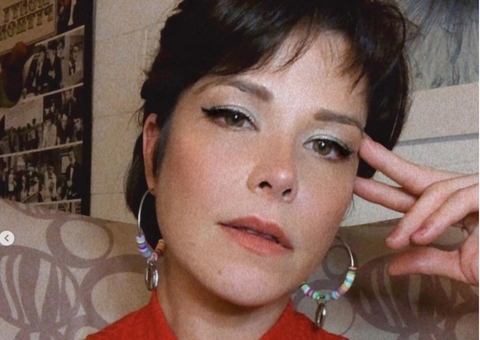 Samara Felippo é vítima de golpe e recebe água e isopor no lugar das compras