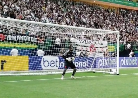 Vasco e Guarani terminam primeiro tempo sem gols na Arena da Amazônia