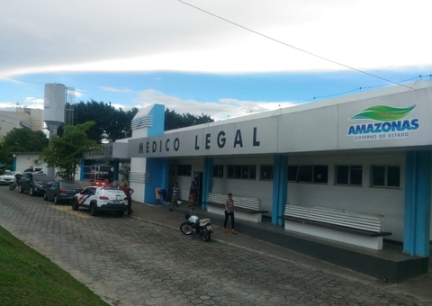 Jovem é perseguido e executado com vários tiros em beco de Manaus