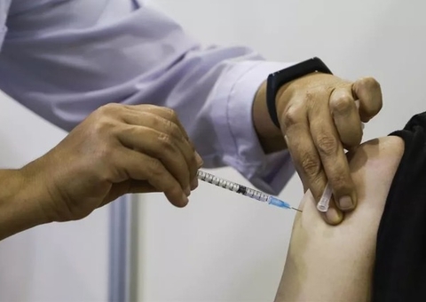 Cai a procura por dose de reforço da vacina contra a Covid-19