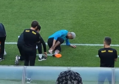 Neymar machuca pé operado e vira dúvida para o amistoso contra a Coréia do Sul
