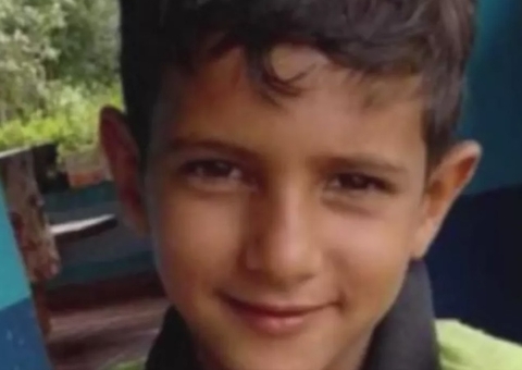 Menino de 9 anos morre ao ser arrastado por cavalo a caminho da escola