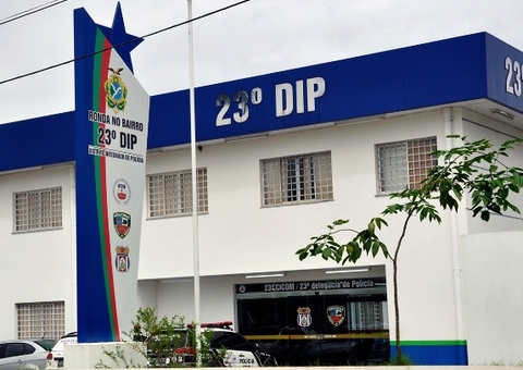 Casal é preso por se passar por comprador para roubar celulares de vítimas em Manaus