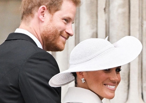 Príncipe Harry e Meghan Markle divulgam 1ª foto da filha, Lilibet Diana 