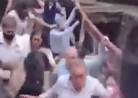 Vídeo: Ponte desaba e deixa 25 feridos no México