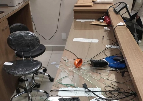 Homem quebra clínica odontológica após esposa reclamar de procedimento