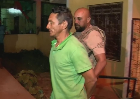 Testemunha diz que viu suspeito com mais uma pessoa em lancha  