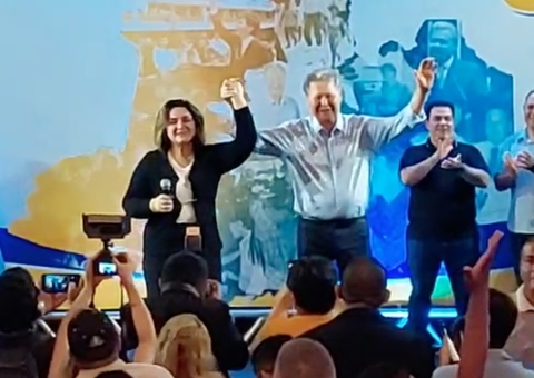 Arthur Virgílio anuncia Maria do Carmo Seffair como suplente no Senado