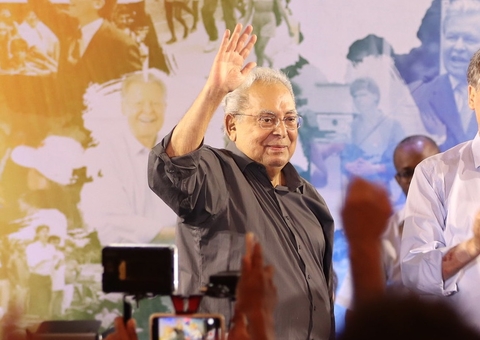 Amazonino nega boatos de usar cateter e estar com saúde fragilizada