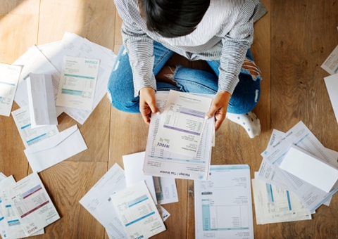 Com 65 milhões de brasileiros endividados, Omar diz que número é reflexo do Governo Bolsonaro