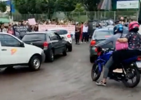 Manifestação afeta trânsito em avenida de Manaus 