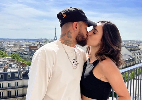 Bruna Biancardi abre álbum de fotos com Neymar em 1º Dia dos Namorados