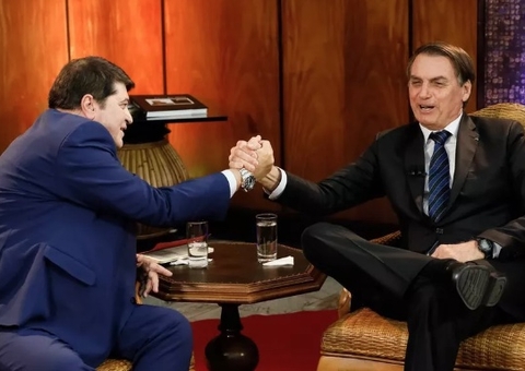 Datena vai conversar com Bolsonaro sobre candidatura e diz que ataques de 'radicais' o estimulam