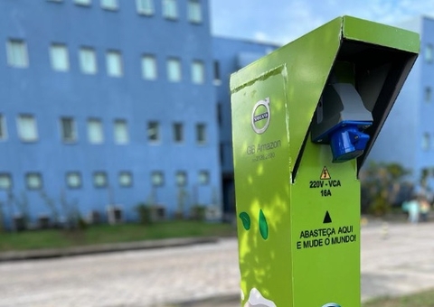 Nilton Lins inaugura primeiro posto para recarga de carros elétricos em Manaus