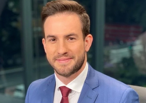 Ao vivo, apresentador solta palavrão sem querer na CNN: 'Gás de c*zinho'