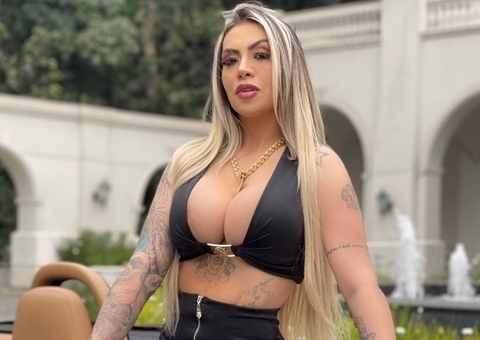 Pré-candidata a deputada quer incluir aumento peniano e silicone no SUS 