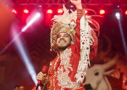 Sebastião Jr anuncia saída do Garantido em último dia de apresentações do Festival de Parintins