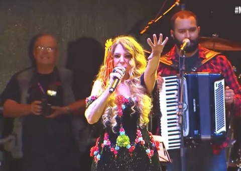 Elba Ramalho interrompe show após gritos contra Bolsonaro; vídeo