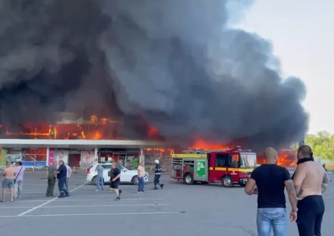 Ataque em shopping deixa mortos e feridos nesta segunda