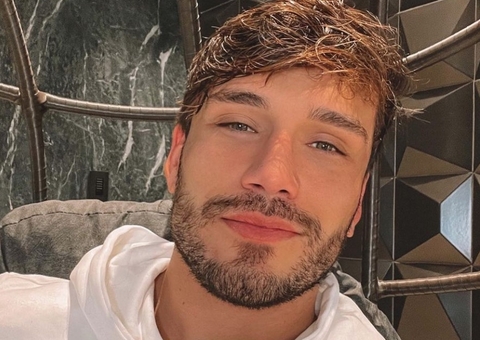 Lucas Viana  passa mal e vai parar no hospital após uso de cigarro eletrônico