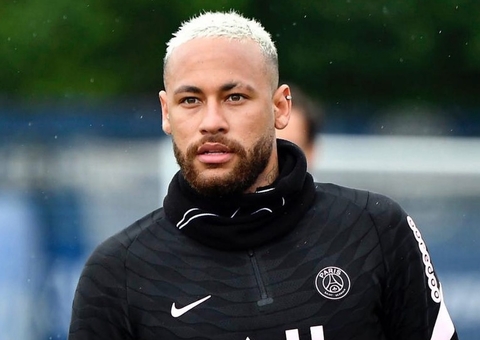 Neymar é comunicado pelo PSG de que não está nos planos do clube, diz jornal