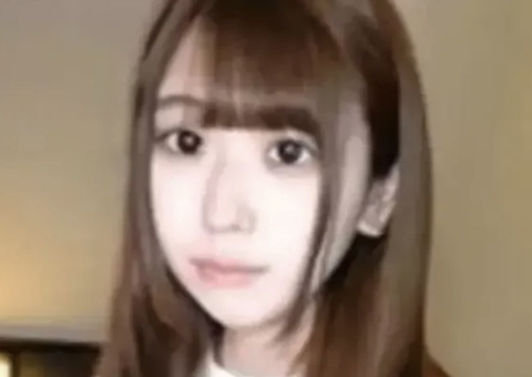 Nua, estrela pornô é encontrada morta amarrada em árvore