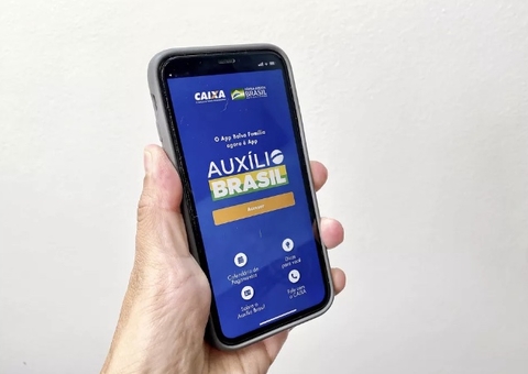 Senado aprova em 1º turno Auxílio Brasil de R$ 600 e vale-caminhoneiro