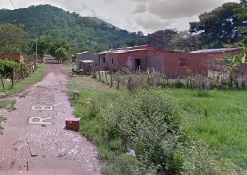 Mulher se esconde de marido que tentava matá-la mas é descoberta ao tossir