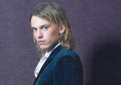 Conheça Jamie Campbell Bower, ator do Vecna, de 'Stranger Things'