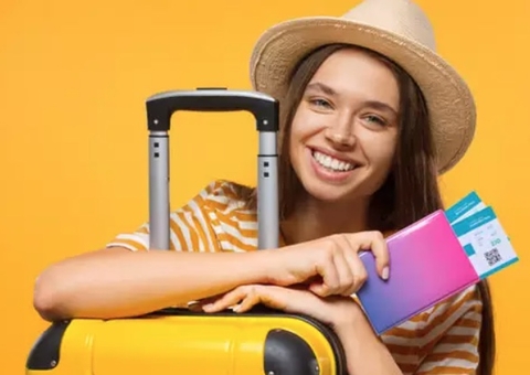 Especialistas dão dicas para quem quer curtir férias e viajar com dólar alto; confira