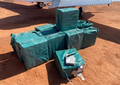 Caça da FAB  intercepta aeronave com meia tonelada de cocaína