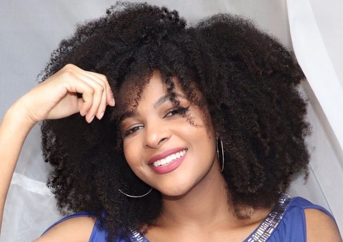 Jamily anuncia saída da carreira gospel 