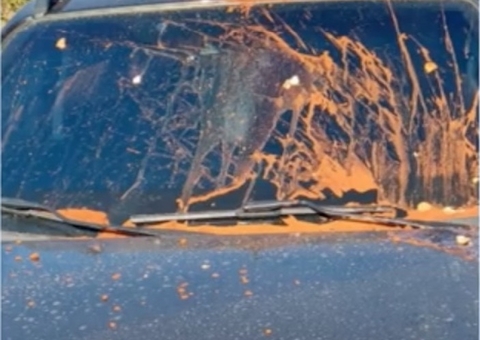 Juiz que mandou prender Milton Ribeiro tem carro atacado por fezes e ovos