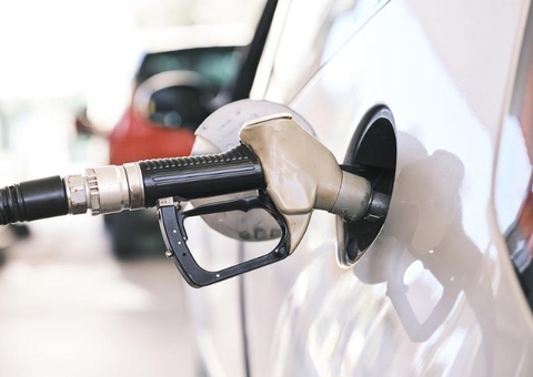 Governo do Amazonas publica decreto com redução do ICMS sobre combustíveis