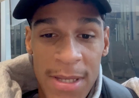 Luva de Pedreiro é intimado pela Justiça ao desembarcar no Brasil